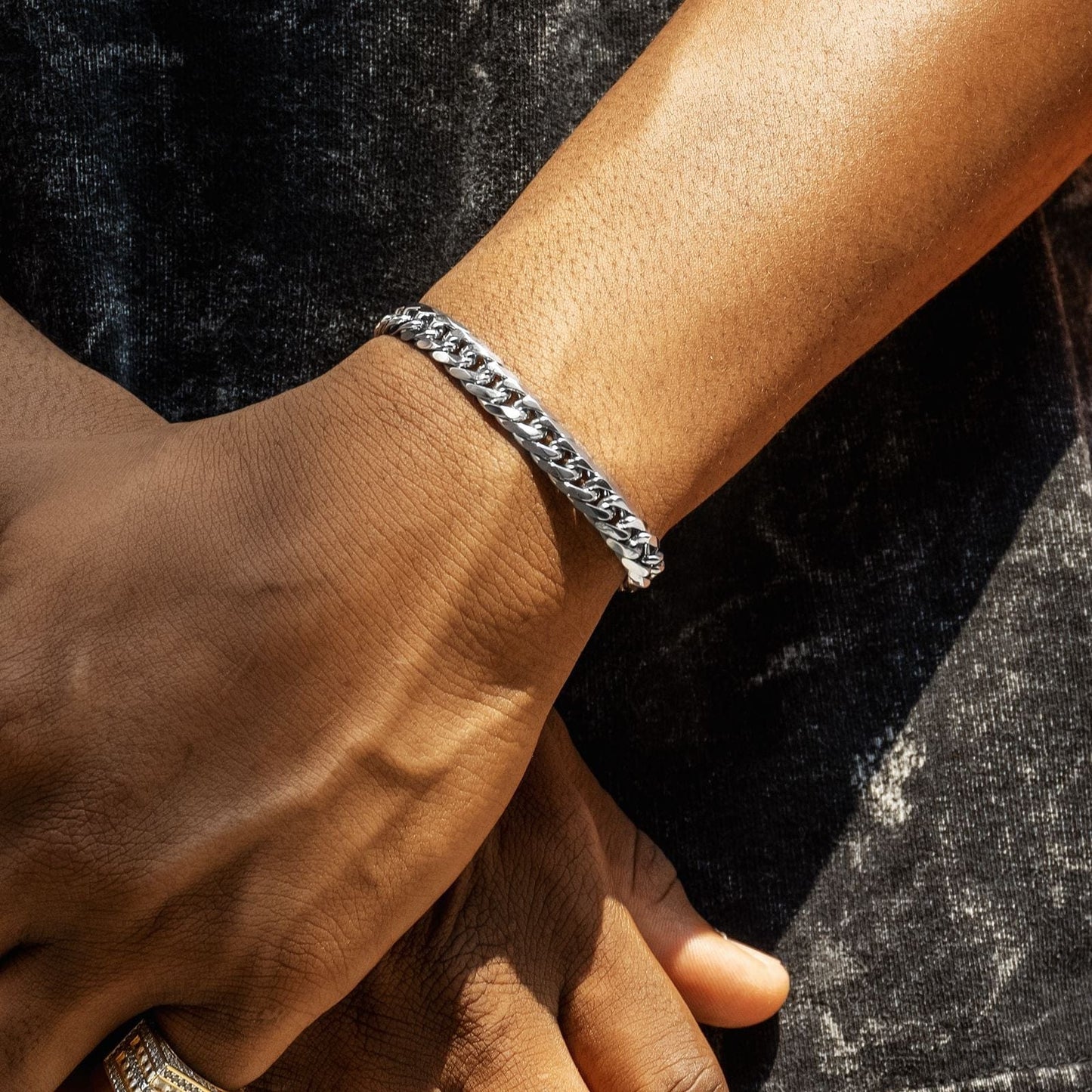 Kellan Cuban Link 8mm 6-Sided
Bracelet